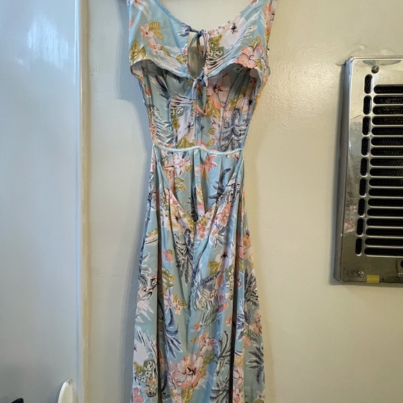 Reformation Dress - Picture 4 of 6
